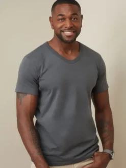 Ben T-shirt V-neck uomo 100% cotone 160g regular fit