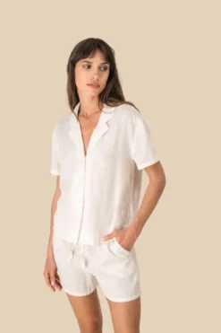 Camicia donna a maniche corte in lino con collo bowling