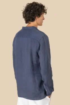 Camicia uomo con collo alla coreana slavata in lino