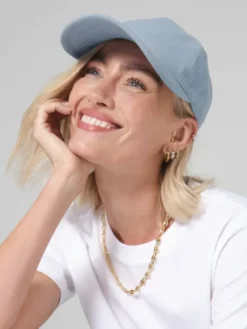 Cappellino leggero con corona morbida