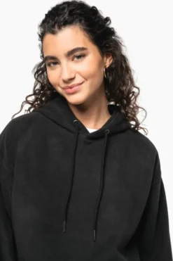 Felpa unisex con cappuccio oversize in pile riciclato