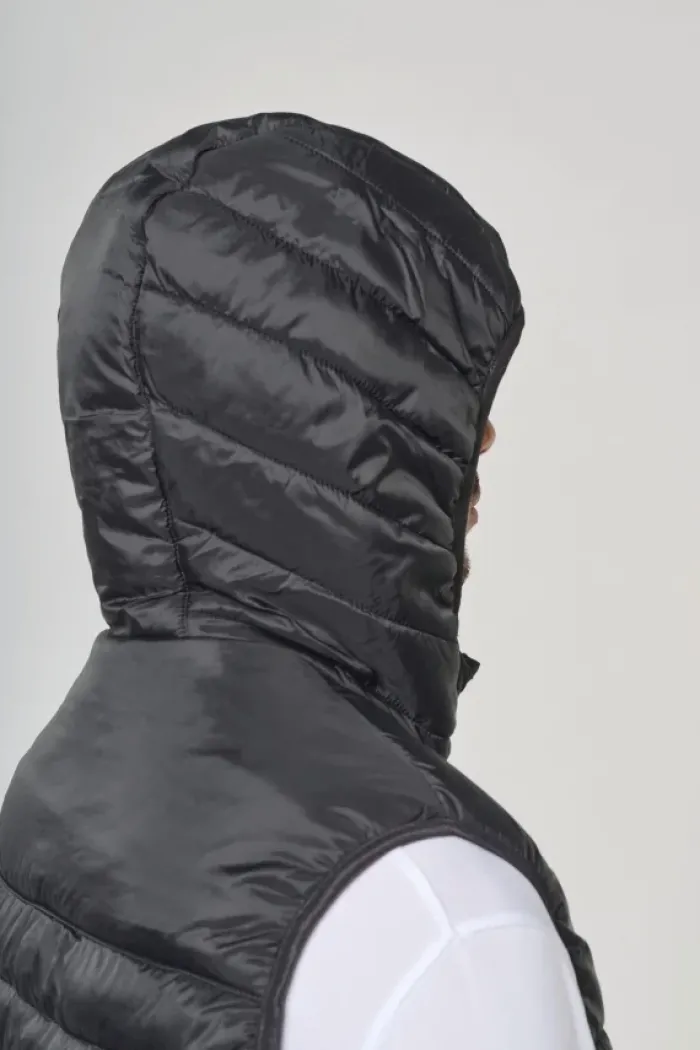 Gilet adulto con cappuccio