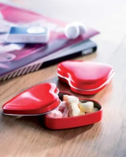 LOVEMINT Porta Caramelle Cuore in latta rossa 24g 6,5x6cm