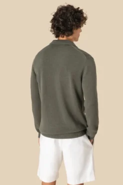 Maglione da uomo con colletto a polo