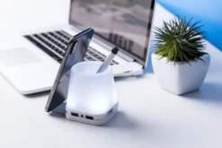 Portapenne con hub usb lumeo