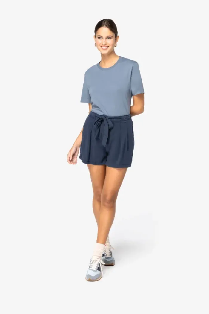 Short donna ecosostenibili slavati in lyocell