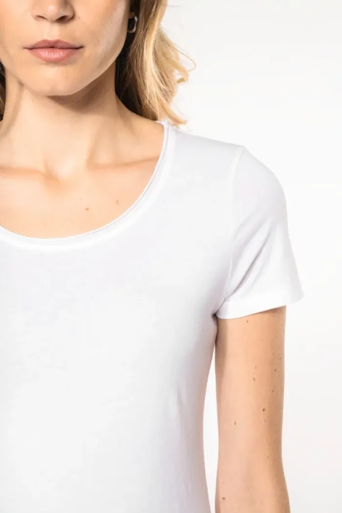 T-shirt donna maniche corte e collo con bordi a taglio vivo